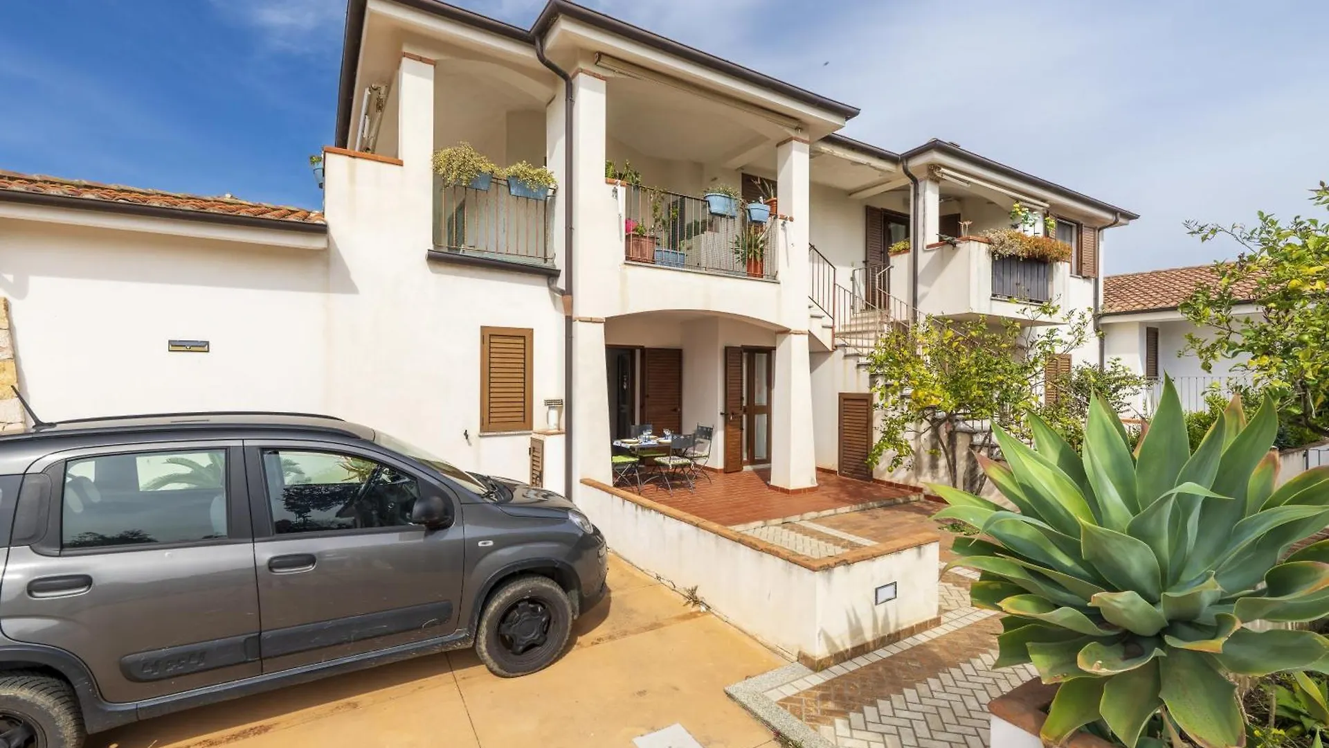Casa Vacanza Donigala A Lotzorai 0*,